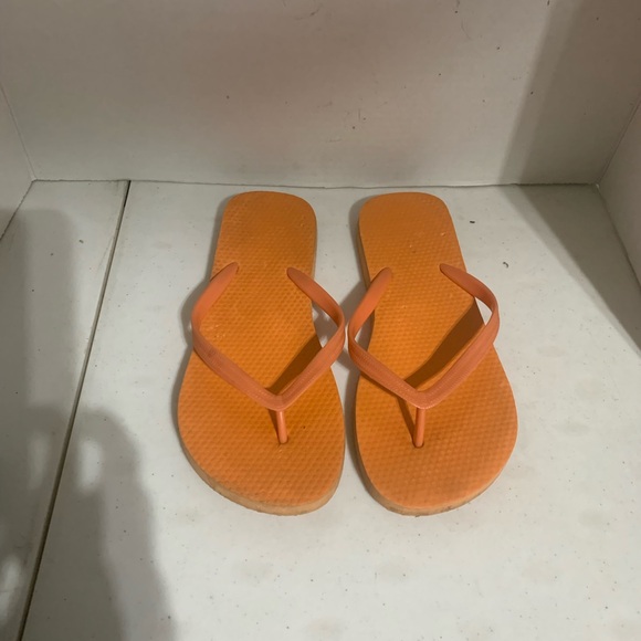 8 PAIRS WOMENS SHOES SIZE 8 / 1 MENS SIZE 11 BUNDLE - Picture 8 of 16